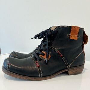 ROVERS Black and Brown Leather Ankle Boots Handmade in Portugal Lagenlook Boho